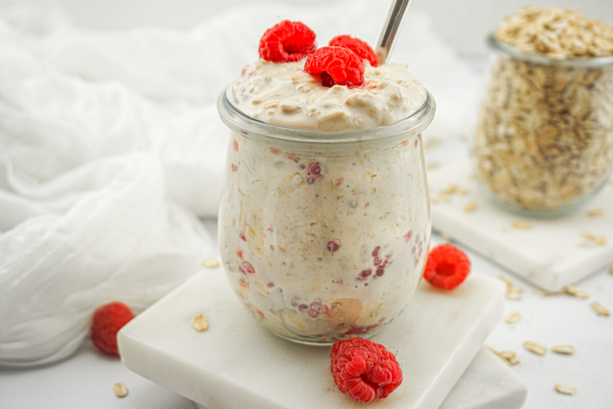 Raspberry Cheesecake Overnight Oats - Liv’s Little Muffins