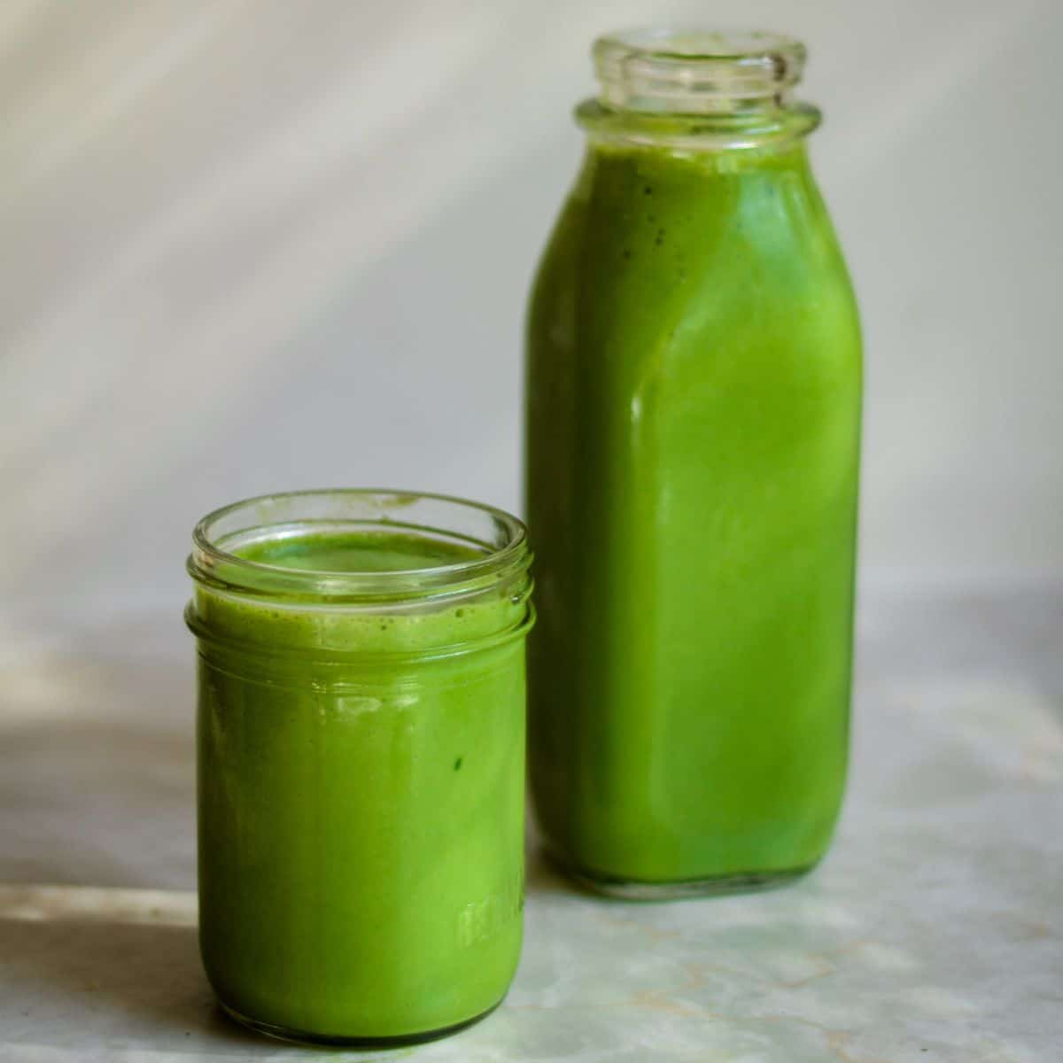 Simple Spinach Fruit Smoothie - Beside the Mountain